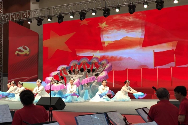 美高梅游戏官网娱乐直老干部团体走进企业庆祝中国共产党成立100周年